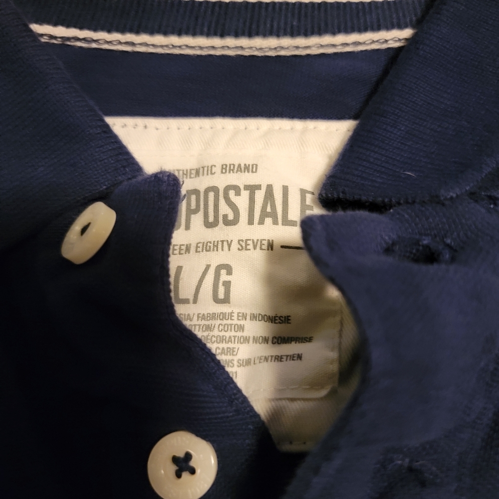 Polo - Picture 2 of 2
